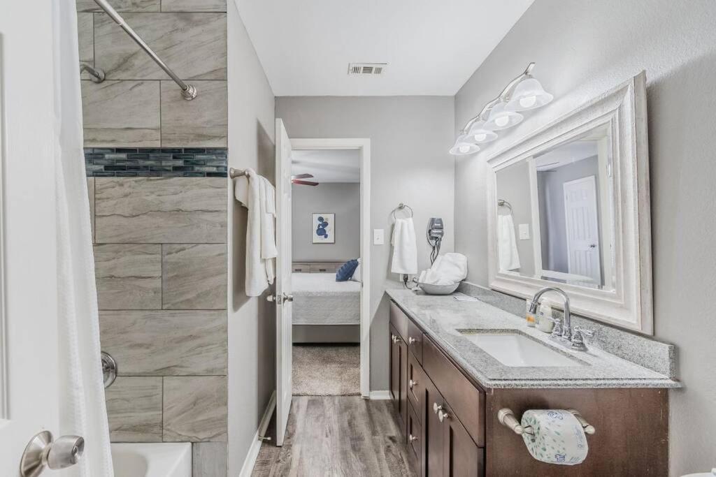 פורט וורת' Cozy 2 Bedroom Apt 9Ml From Downtown Ft Worth מראה חיצוני תמונה